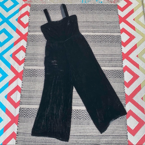Madewell Black Velvet Cropped Jumpsuit size 4 - Picture 2 of 9
